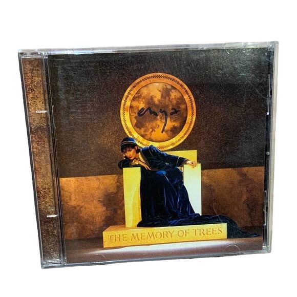 Vintage 1995 Enya The Memory of Trees Ethereal Calming Audio Music CD - VG - Picture 1 of 3